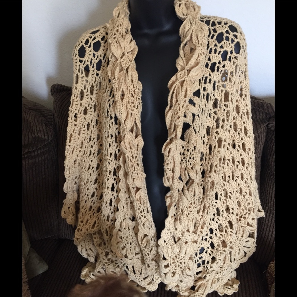 CAMI Boxy Crochet Cardigan